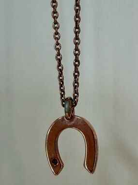 Wren Studio Delicate Rose Gold Horseshoe Pendant Necklace